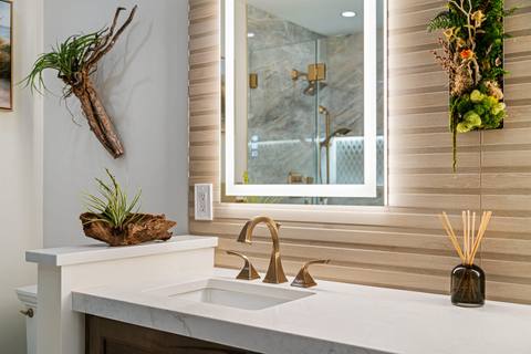 Warm Wood & Gold Accent Bathroom — photo 11