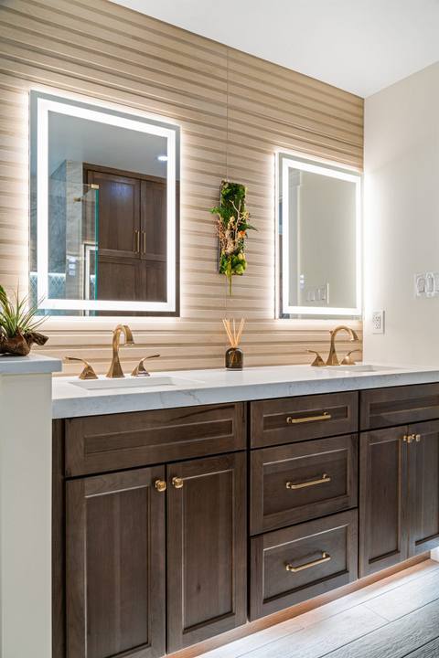 Warm Wood & Gold Accent Bathroom — photo 13