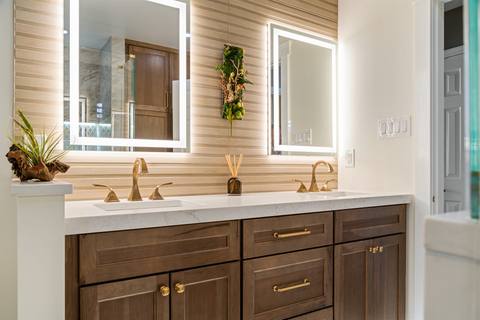 Warm Wood & Gold Accent Bathroom — photo 2
