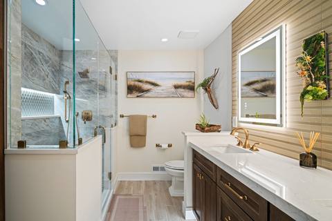 Warm Wood & Gold Accent Bathroom — photo 16