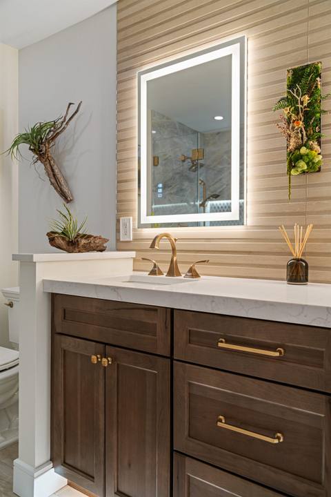Warm Wood & Gold Accent Bathroom — photo 15