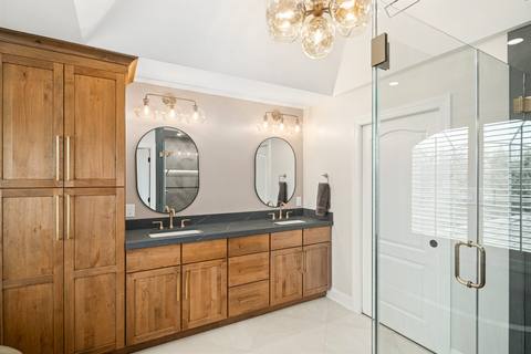 Modern Warmth Meets Timeless Luxury — photo 23