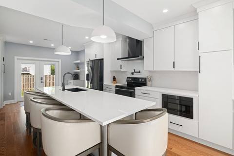 Modern Black + White Kitchen Design