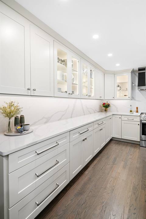 Two-Tone Cottage Kitchen — photo 24