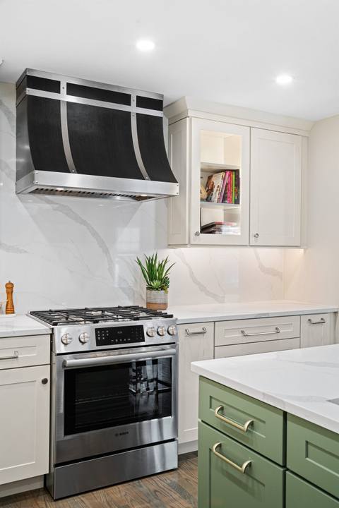 Two-Tone Cottage Kitchen — photo 2