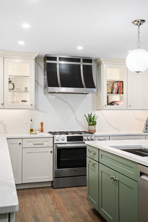 Two-Tone Cottage Kitchen — photo 14