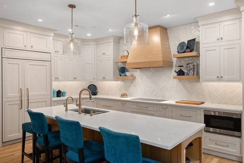 Seamless Sophistication, Open‑Concept Kitchen — photo 18