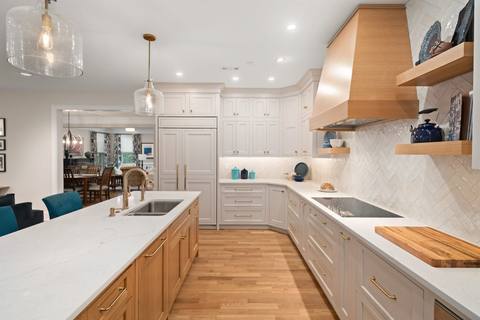 Seamless Sophistication, Open‑Concept Kitchen — photo 5