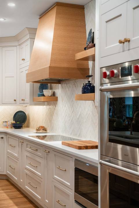 Seamless Sophistication, Open‑Concept Kitchen — photo 8