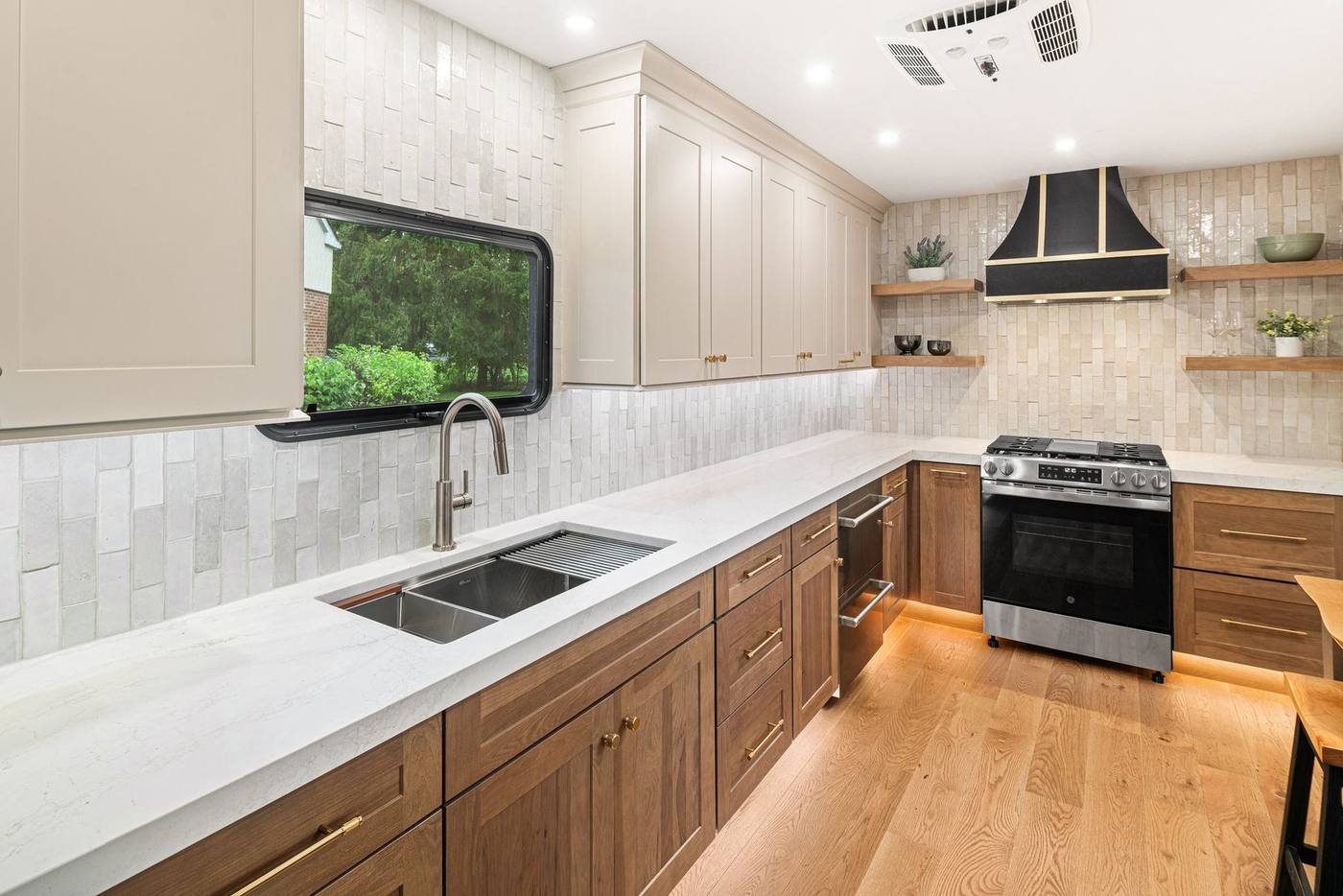Kitchen Condo sink, faucet, and preparation space