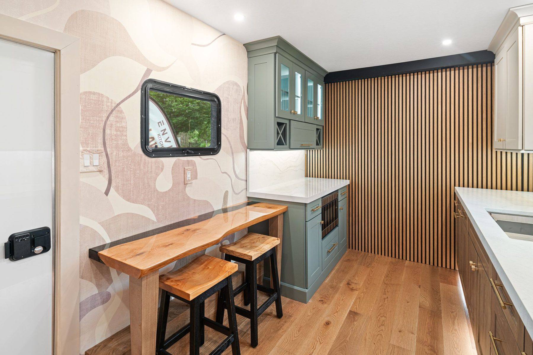 Kitchen Condo live-edge bar and seating