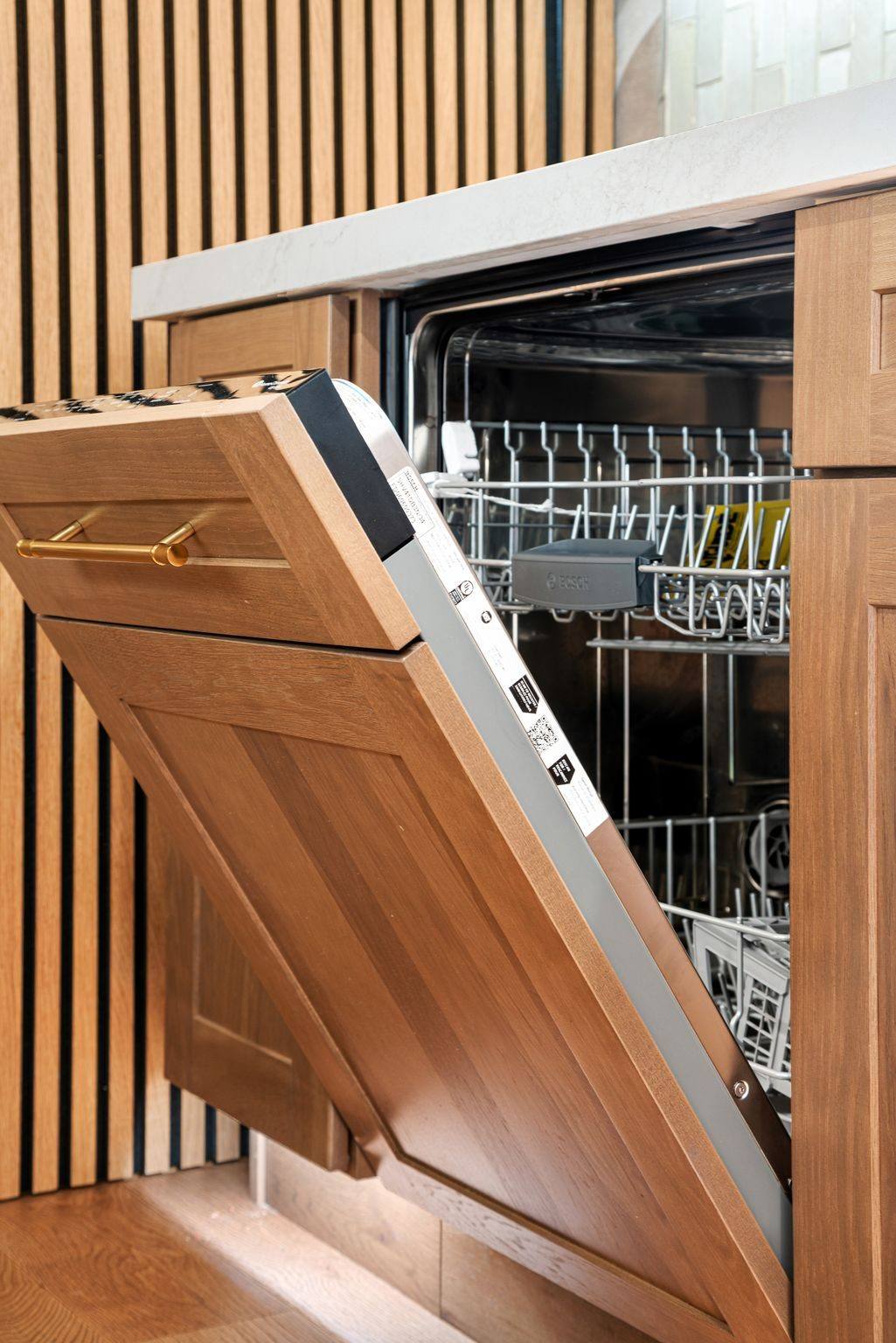 Integrated dishwasher inside Kitchen Condo